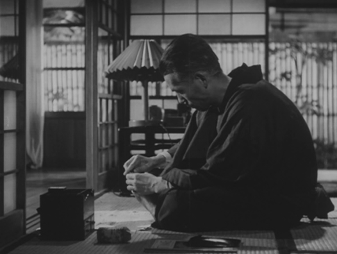 2. La disparidad: Shukichi mirando a la izquierda de la imagen (anticipo de la soledad)
