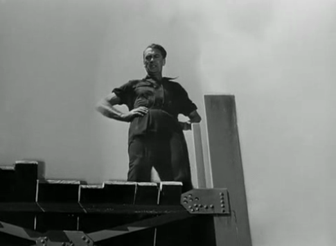 2. Howard Roark, como un semidiós, en la imagen final del film