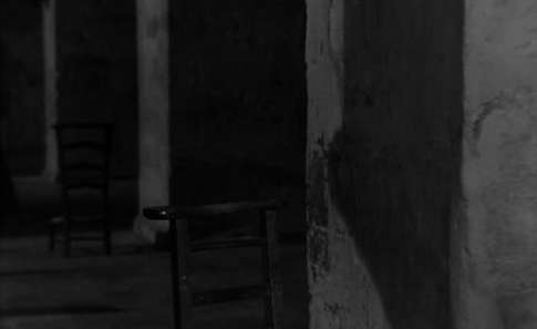 1. El plano vacío (ausencia de la madre) al inicio del film