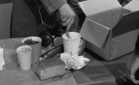 3. la inspección de las cajas de comida